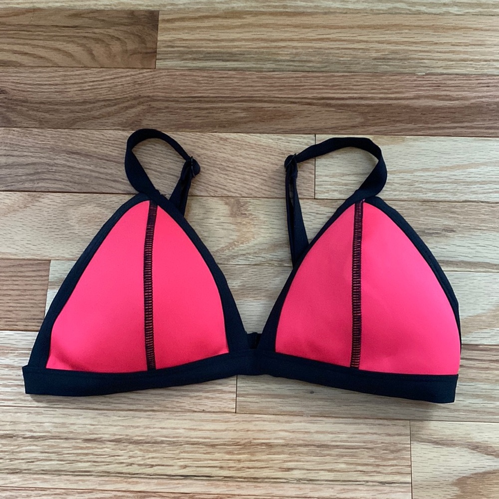 H&M bathing suit top